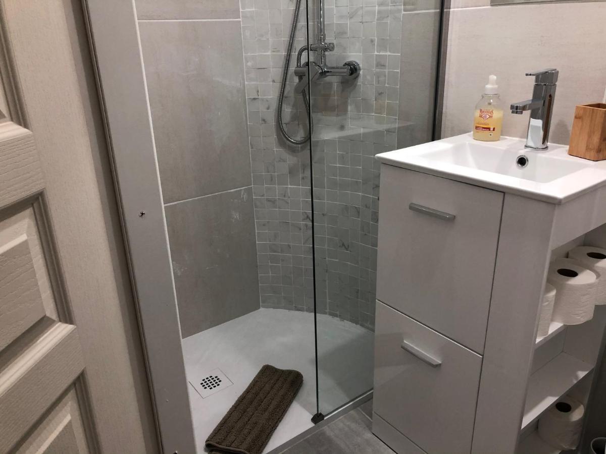 Les Olives Wifi Netflix Appart-Hotel-Provence La Fare-les-Oliviers Екстериор снимка