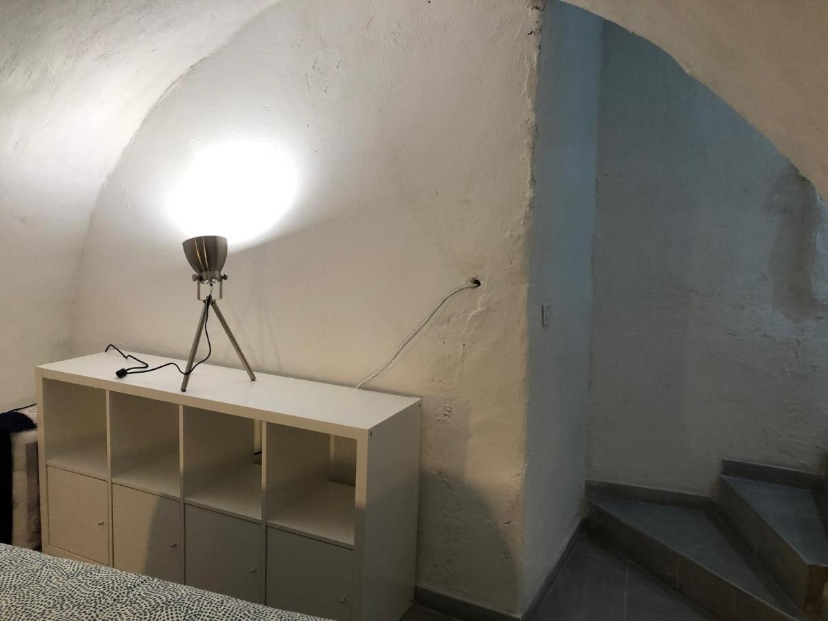 Les Olives Wifi Netflix Appart-Hotel-Provence La Fare-les-Oliviers Екстериор снимка