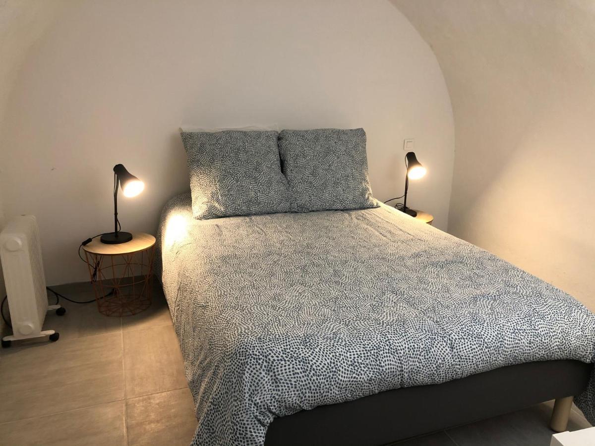 Les Olives Wifi Netflix Appart-Hotel-Provence La Fare-les-Oliviers Екстериор снимка